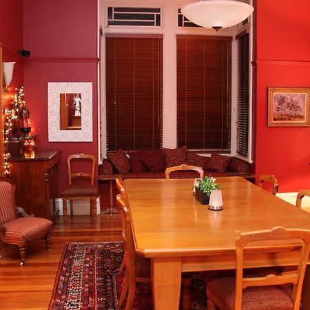 إنفيركارجِِيل Villa Rouge B&B المظهر الخارجي الصورة