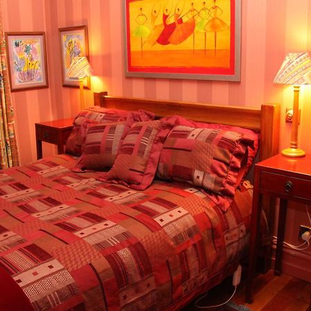 إنفيركارجِِيل Villa Rouge B&B المظهر الخارجي الصورة